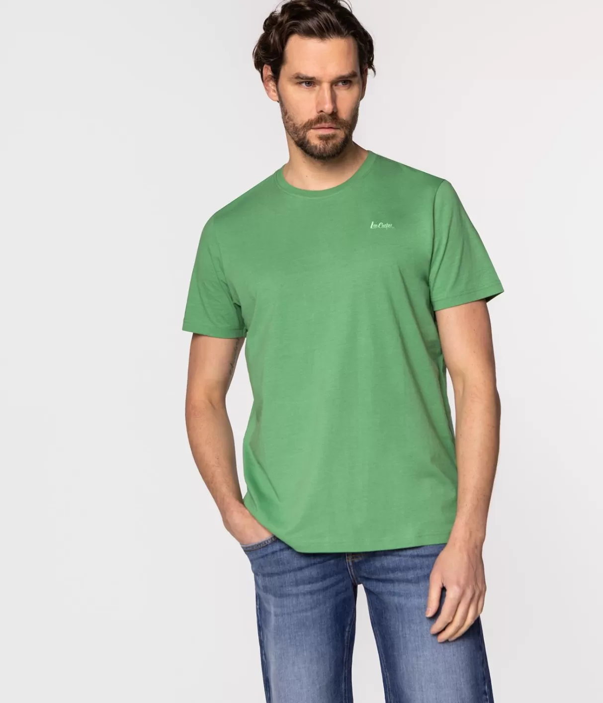 T-shirt z małym haftowanym logo OBUTCH 0875 MEDIUM GREEN-Lee Cooper Best