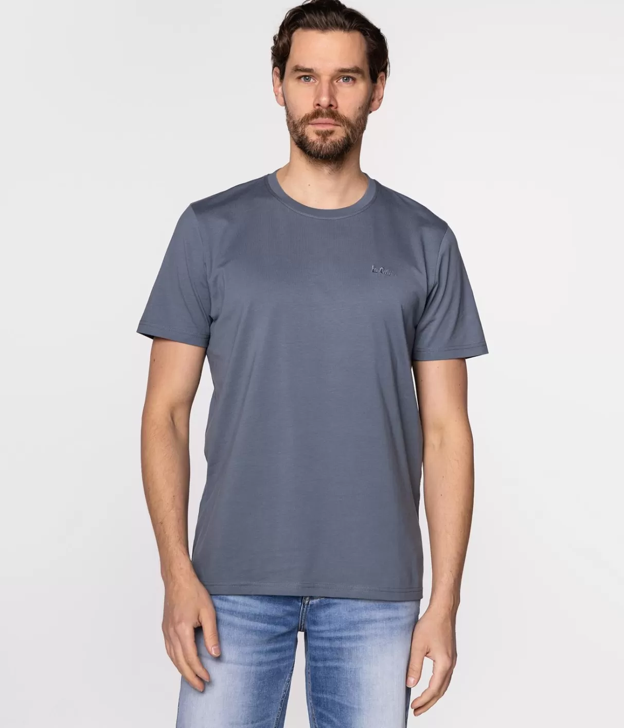 T-shirt z małym haftowanym logo OBUTCH 0875 STORMY WEATHER-Lee Cooper New